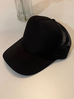 OTTO Black Mesh Trucker Hat